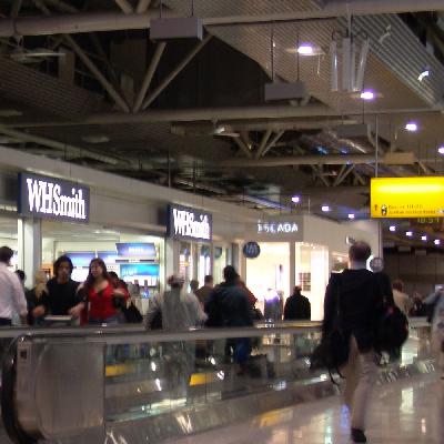 2025-07-22 London Heathrow Airport Summer Landside Ambient (2025-07)