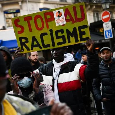 La lutte contre le racisme : une priorité stratégique La lutte contre le racisme : une priorité stratégique