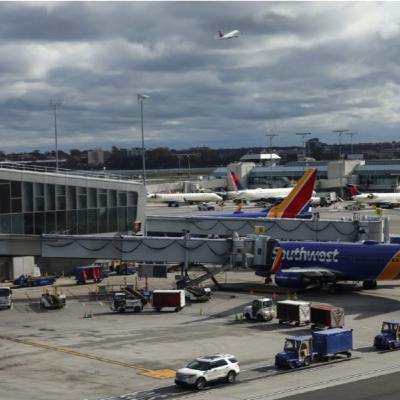 Tin quốc tế - 3,2 triệu hành khách đi máy bay tại Mỹ bị ảnh hưởng do chính phủ đóng cửa Tin quốc tế - 3,2 triệu hành khách đi máy bay tại Mỹ bị ảnh hưởng do chính phủ đóng cửa