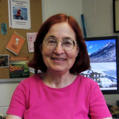 MurderBot, Non-violent Protest & Microbial Minds - Sci-fi author Joan Slonczewski - Sentientism 238 MurderBot, Non-violent Protest & Microbial Minds - Sci-fi author Joan Slonczewski - Sentientism 238