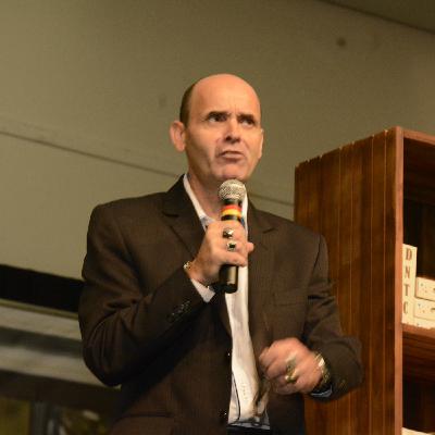Cavando Poços