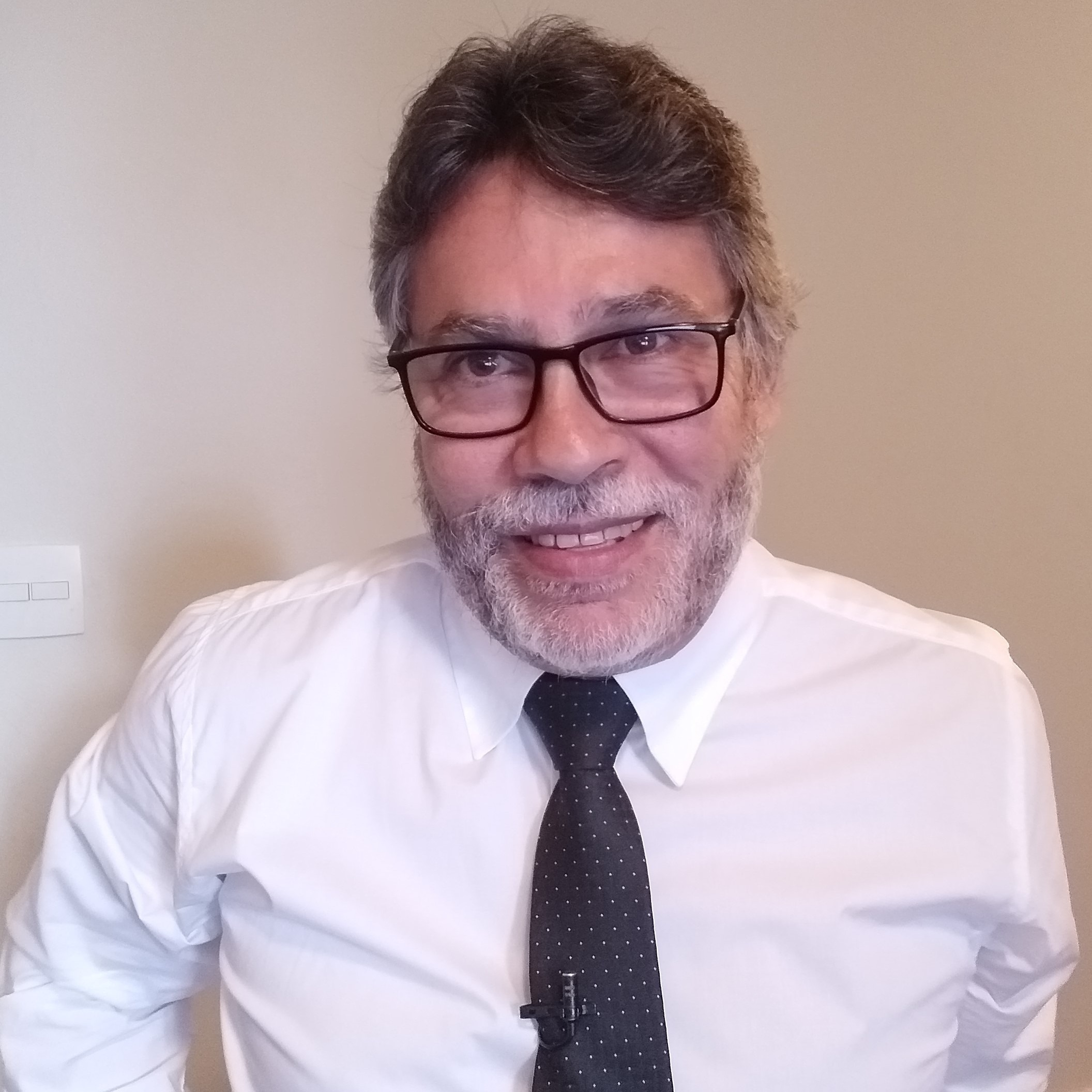 Osvaldo Bertolino - O outro lado da notícia