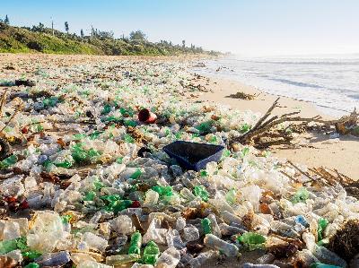 Science in the crosshairs of industry lobbyists as Global Plastic Treaty talks go down to the wire