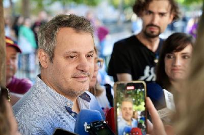 Isaac Villar, tío de Sandra: "Nadie de la dirección del colegio se ha puesto en contacto con la familia"