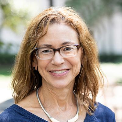 Lisa Dillman: Translating Worlds Between Spanish and English Lisa Dillman: Translating Worlds Between Spanish and English