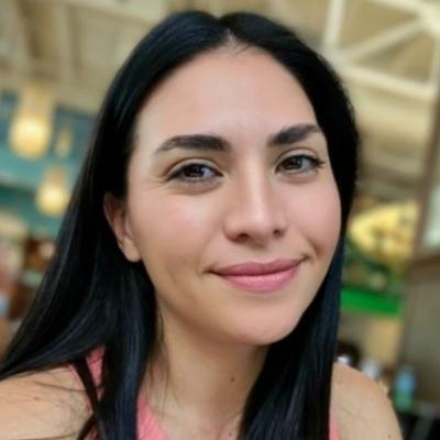 111 -🎙 How Can Founders Navigate the Evolving Landscape of AI in Business - Selene Garcia
