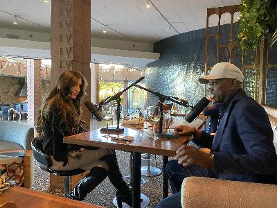 A Hottie, A Nerd - With Guest Nikky Shaffer