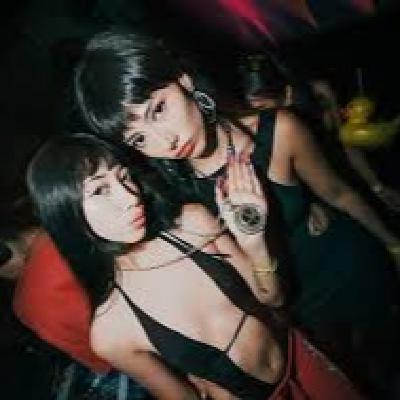 DENNA LA PORRI y su nuevo sencillo SOLA