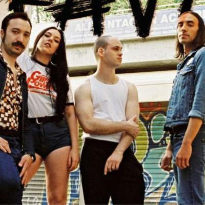 El gallo que no cesa - El rock cañí y rebelde de la banda madrileña Brava