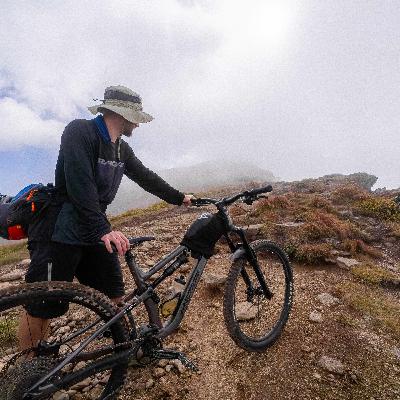На велосипедах з найвищих вершин Карпат: Bro Enduro Family