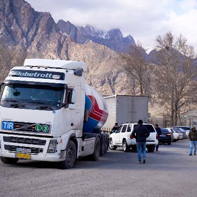 What is happening at the Iran–Armenia border?