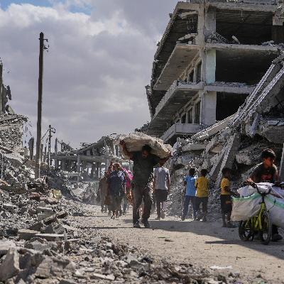 Returning home: Tens of thousands make way to northern Gaza