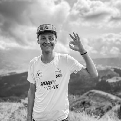 Baptiste Chassagne, trailleur passionné, modeste et poète. "Moi ce que j'aime, c'est la montagne douce". Baptiste Chassagne, trailleur passionné, modeste et poète. "Moi ce que j'aime, c'est la montagne douce".