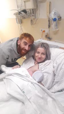 Ana y José Antonio, los padres de Noa, la primera bebé del año en Sevilla