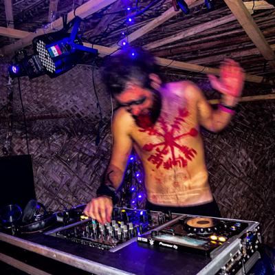 פרק 4 - הפכתי במקרה למפיק מסיבות טראנס | DJ INOR