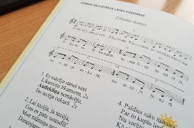 Viesos latviskās dzīves ziņas kopas "Silavoti" vadītājs Ramants Jansons