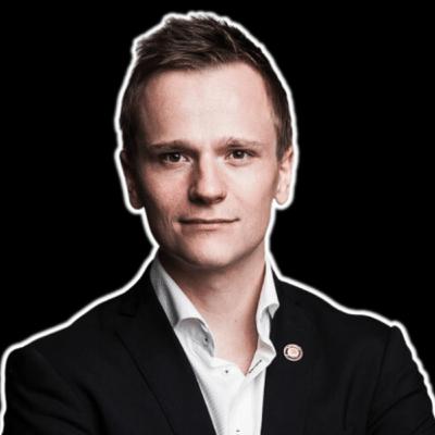 Puhevalmentaja: menestymisen lainalaisuudet, henkilökohtainen kasvu, tavoitteiden asettaminen, sisäinen puhe, julkinen puhuminen ja onnellisuus | Henri Rantanen