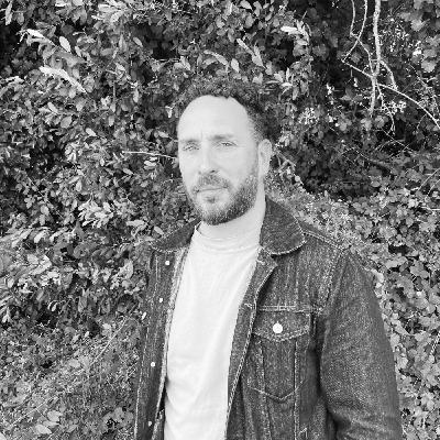 Episode 110 : Raphaël : "Depuis toujours, je trouvais beau le corps des hommes" Episode 110 : Raphaël : "Depuis toujours, je trouvais beau le corps des hommes"