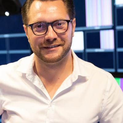 COULISSES TV - Dans les COULISSES de la cérémonie du 11 NOVEMBRE (ITW Maxence CARION)