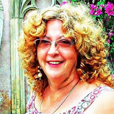 Rob McConnell Interviews - KELLY JO MONAGHAN - Psychic, Clairvoyant, Medical Intuitive and Medium