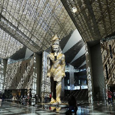 Faraoni 2.0: fra piramidi, crisi e rinascita Faraoni 2.0: fra piramidi, crisi e rinascita