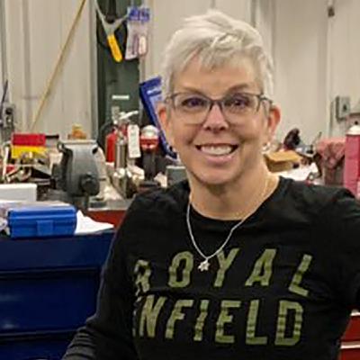 Episode 484: Ep 484: Trak Talk "Patty Paul" (Royal Enfield Build/Train/Race - Wife - Owns lots of bikes!)