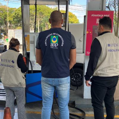 Ipem-SP firma parceria com a ANP para ampliar a vigilância de mercado no segmento de combustíveis