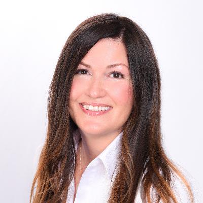 S7 E7 | Inside Michele Kwasniewski's Falling Star: The Dark Side of Hollywood