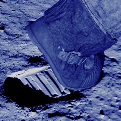 פרק 23: ריח הירח - המסע הראשון לעולם אחר