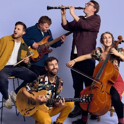 Mundofonías 2025 #78: Raíces audaces / Bold roots