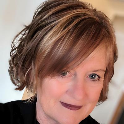 Leadership Lowdown | "Just Because Someone Is In Charge Doesn't Make Them a Leader" Leadership Lowdown | "Just Because Someone Is In Charge Doesn't Make Them a Leader"