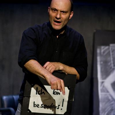 zu "Familie" / 20 Jahre Futur3 – Die Stadt, das Spiel und der Krieg.