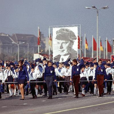 Pioniere in der DDR - Eine Kindheit zwischen Kollektivzwang und Gemeinschaft