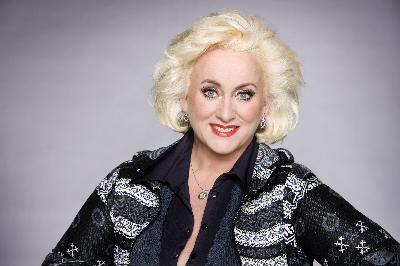 #5 - Karin Bloemen #5 - Karin Bloemen