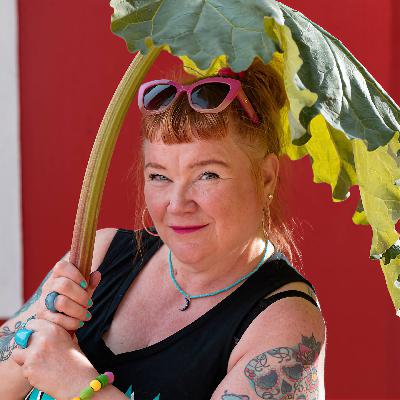 Jakso 35 - Minna Kivelä, näyttelijä-ohjaaja