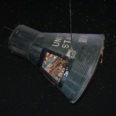 Empty Spaceship Ambience: 8-Hour Serenade for Deep Space Relaxation