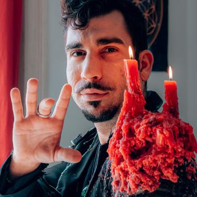 Magic Douglas: The Italian Magician Who Found His Magic in Lisbon