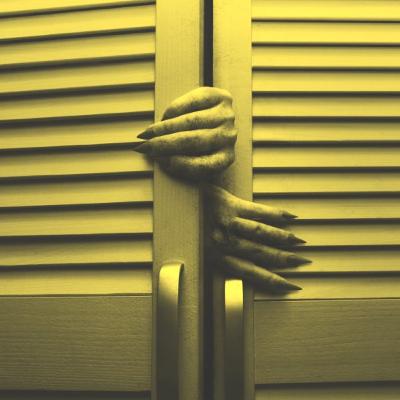 המפלצת שבארון – חלק א' המפלצת שבארון – חלק א'