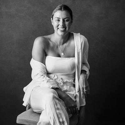 Meet The Self Published Spiritual Aussie Author Transcending OCD , Parenthood and More - Dana Da Silva (Part 1)