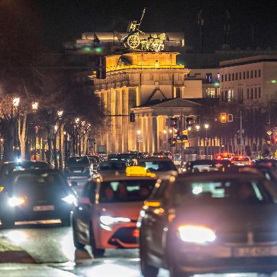 Alle laufen weg. Einer fällt hin. (2/2) - Langzeitdoku über drei Jugendliche