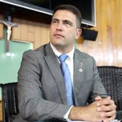 Caporezzo desiste de concorrer ao Senado