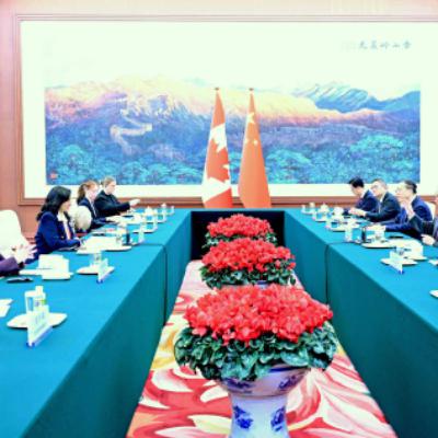 China, Canada look to strengthen bilateral ties