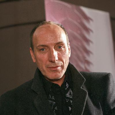 La actriz Charo López se despide de su compañero de profesión, Eusebio Poncela