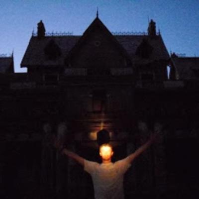 Charlas en el castillo abandonado
