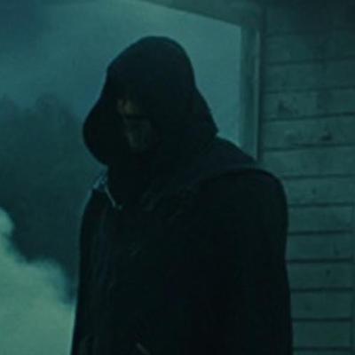 اپیزود 28 : پشت‌صحنه نفرین‌شده‌ی جن‌گیر | داستان واقعی فیلمی که ۸ نفر را کشت!