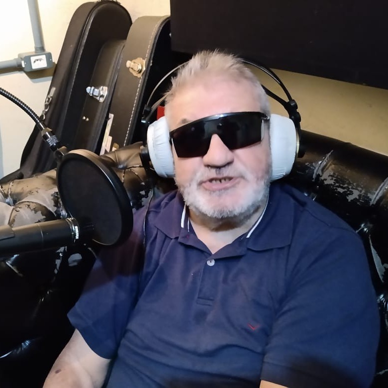 Estúdio de Criação e Web Rádio Nós Na Fita
