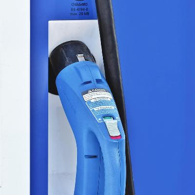 Hour 2: The Five Things You Need to Know, Ontario lands $3.2 billion EV-related factory amid trade war and free for all round one.