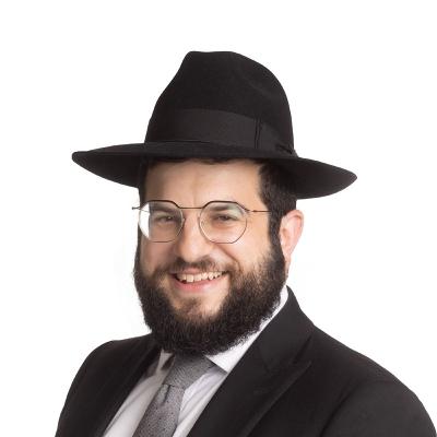 S2 E4 - Stars and Sand: Finding Your Place Between Community and Self with Rabbi Avigdor Goldberger