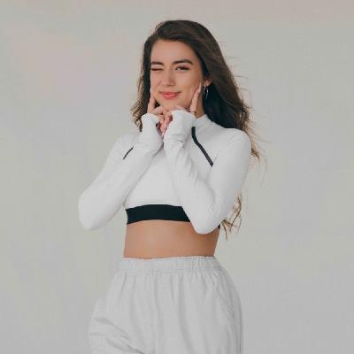 Entrevista con Alaina Castillo