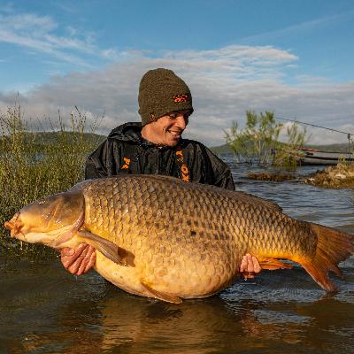 Raúl Aunión Martínez, Récord España Carpa de 37 kilos y 260 gramos pescada en Orellana. @raul_aunion03 Raúl Aunión Martínez, Récord España Carpa de 37 kilos y 260 gramos pescada en Orellana. @raul_aunion03